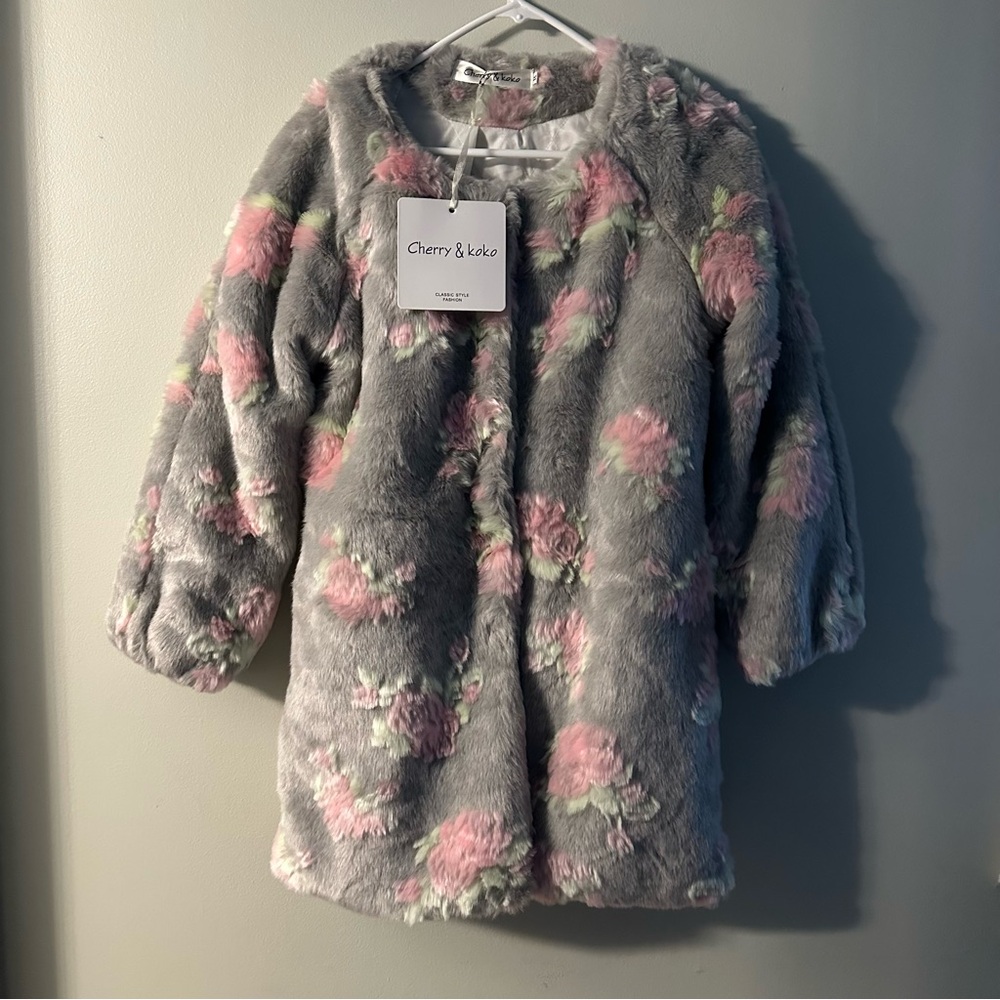 Size M Kids Floral Faux Fur Coat - Gray and Pink